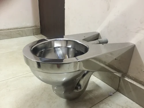 Stainless Steel European Water Closet Wall Hung Manufacturers, Suppliers and Exporters in Uttar Pradesh